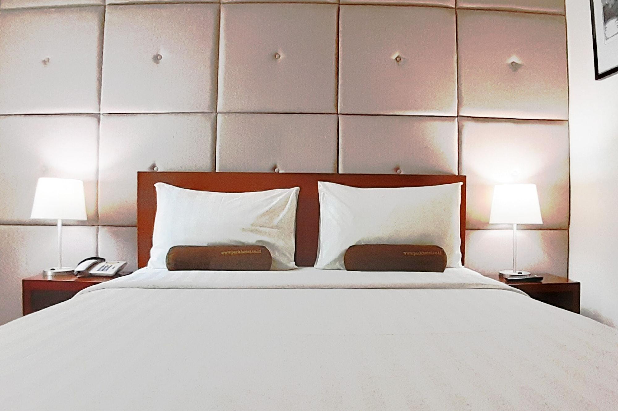 Park Hotel Cawang Джакарта Екстер'єр фото