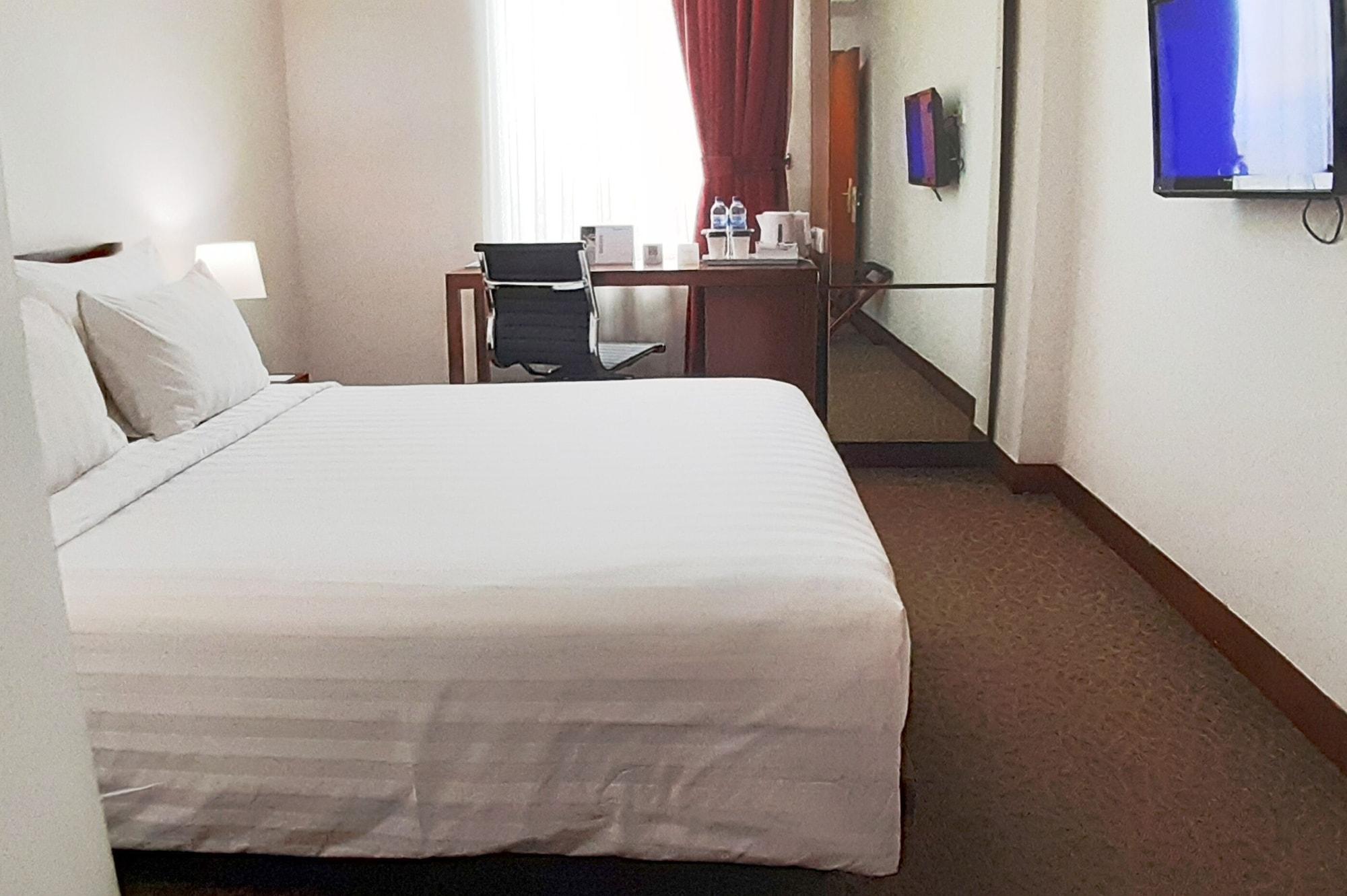 Park Hotel Cawang Джакарта Екстер'єр фото
