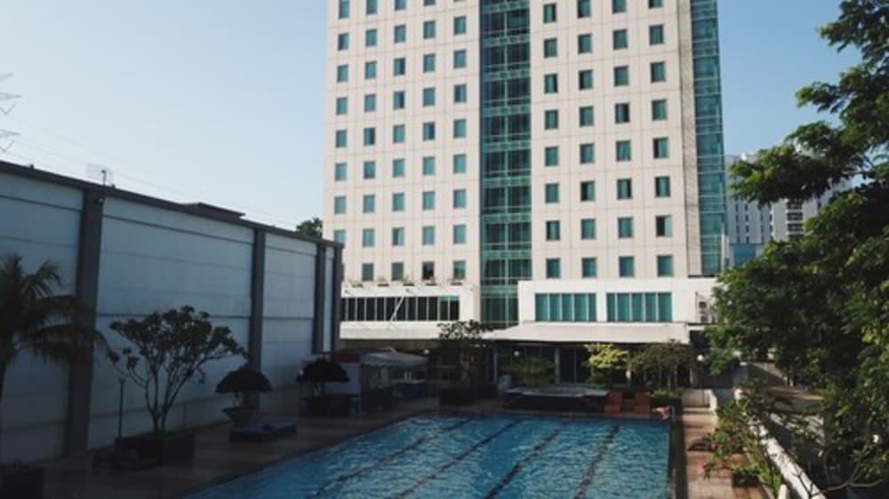 Park Hotel Cawang Джакарта Екстер'єр фото