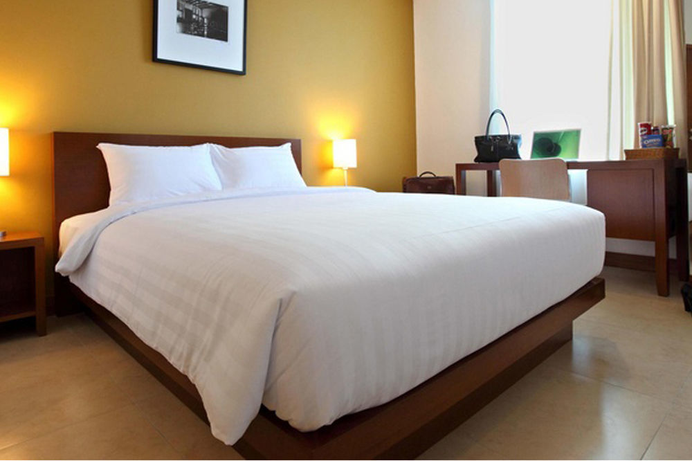 Park Hotel Cawang Джакарта Екстер'єр фото