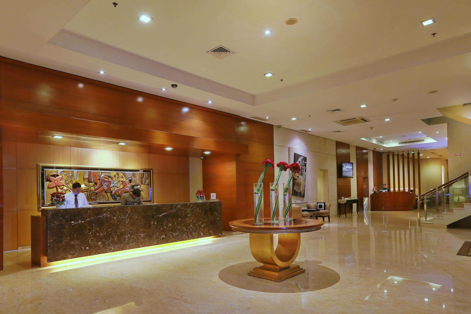 Park Hotel Cawang Джакарта Екстер'єр фото