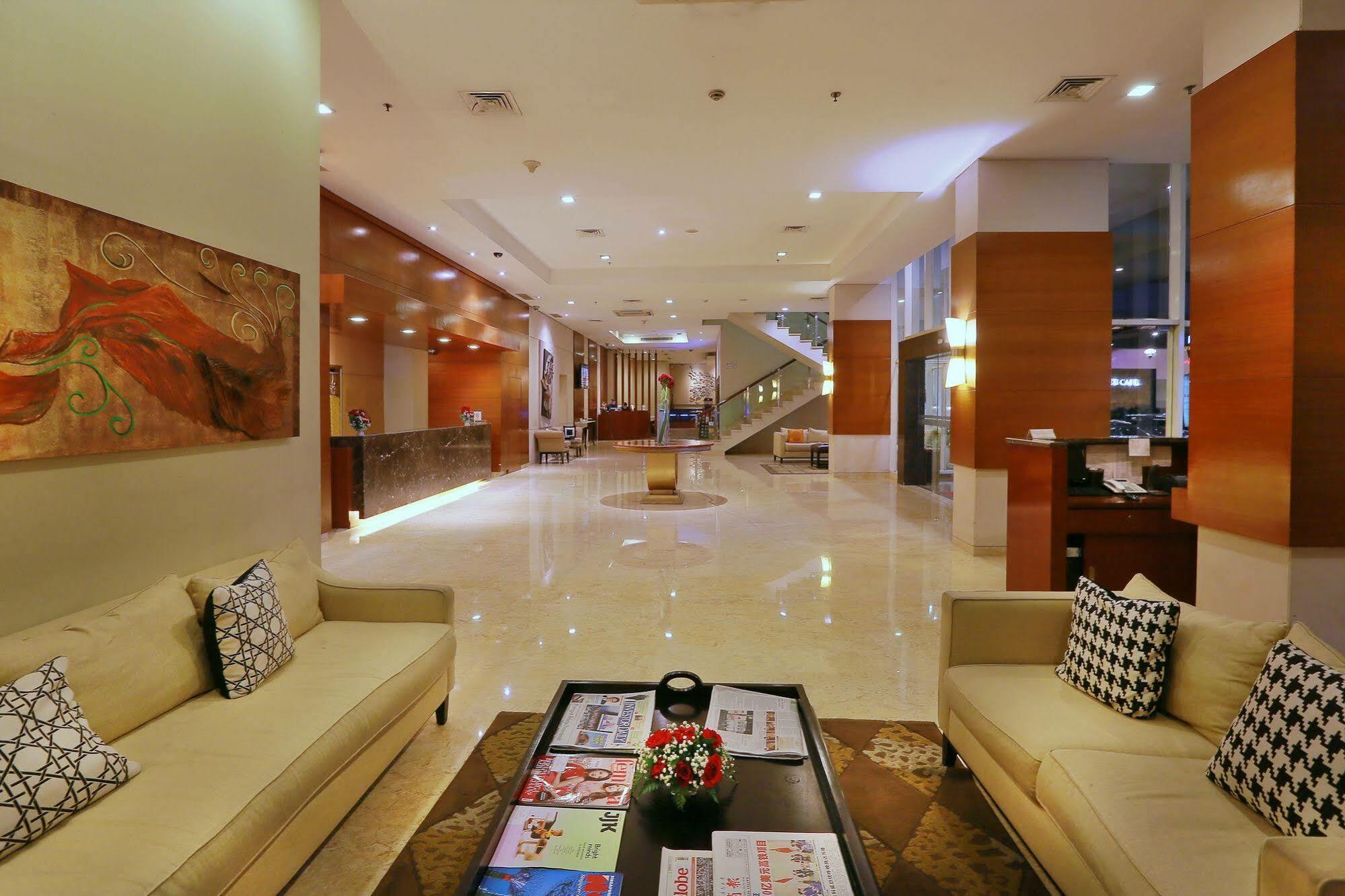 Park Hotel Cawang Джакарта Екстер'єр фото